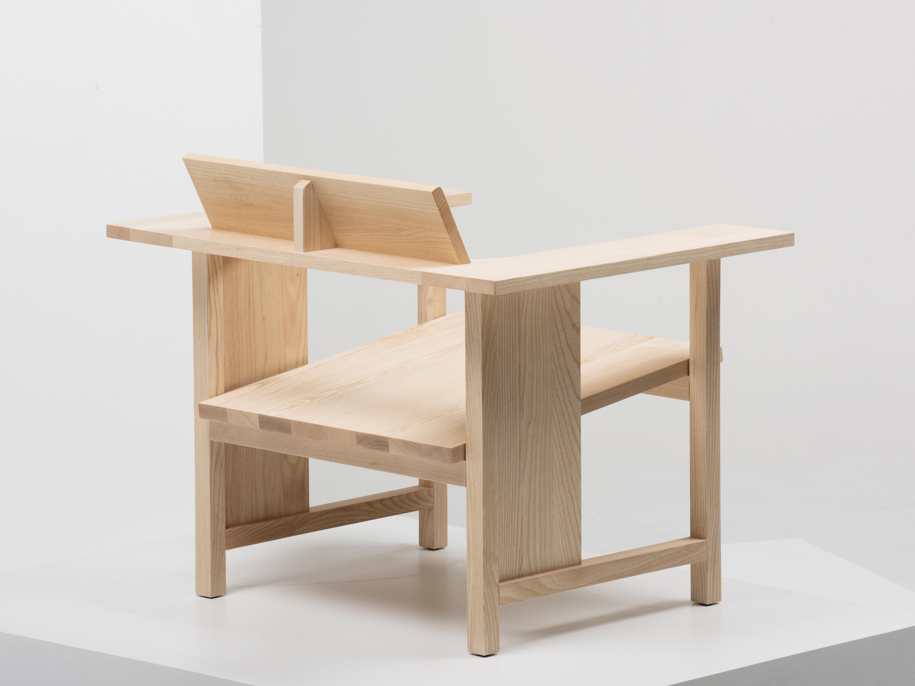 开云（中国） - 坐具|沙发|办公家具|设计师家具|克莱里奇椅